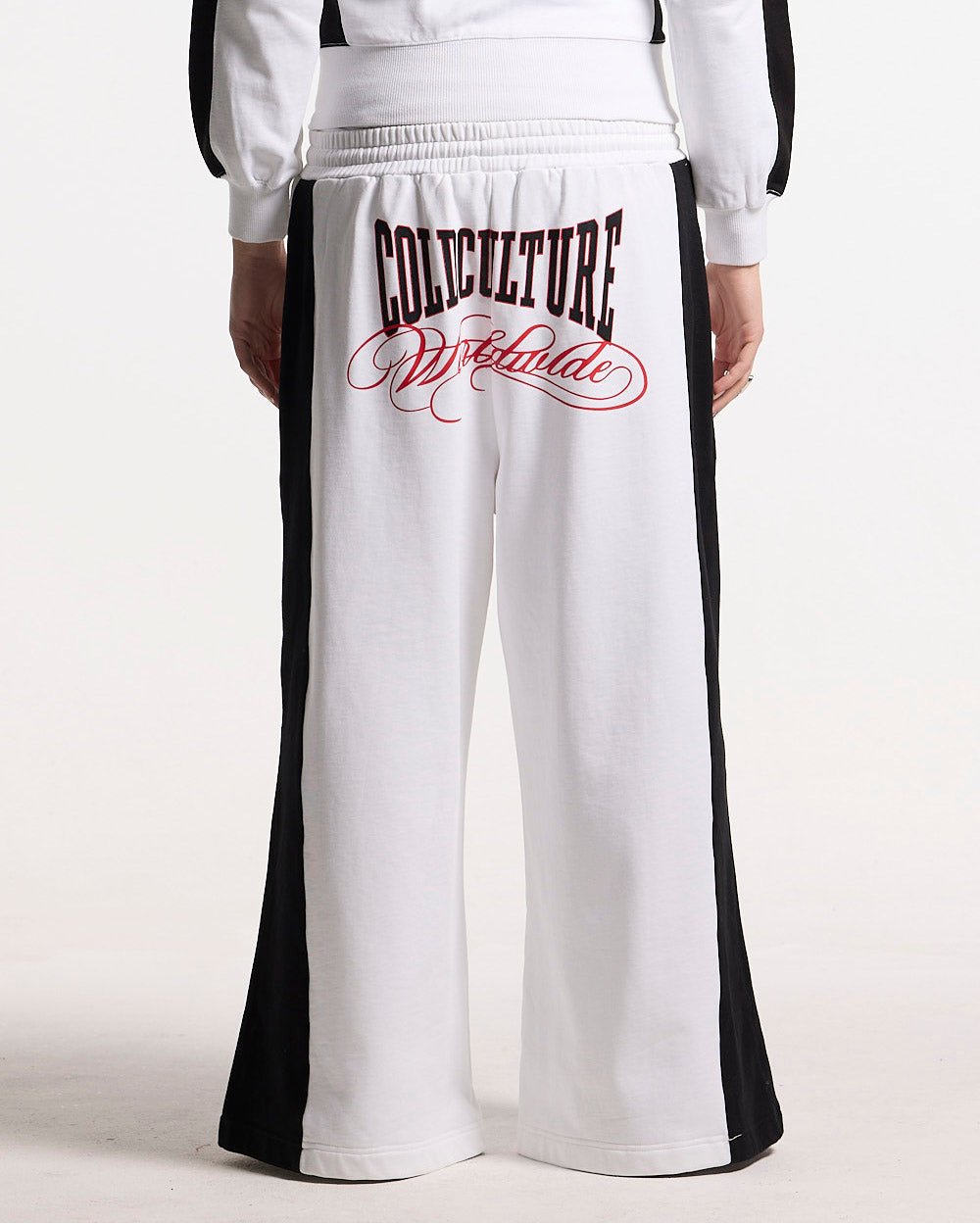 NIA SET SWEATPANTS WHITE & BLACK - Cold Culture