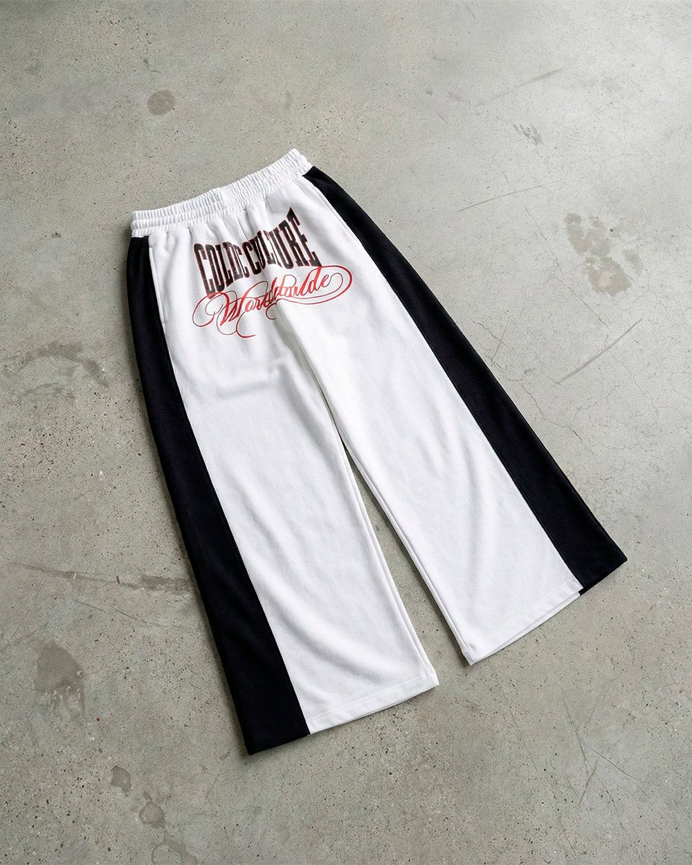 NIA SET SWEATPANTS WHITE & BLACK - Cold Culture