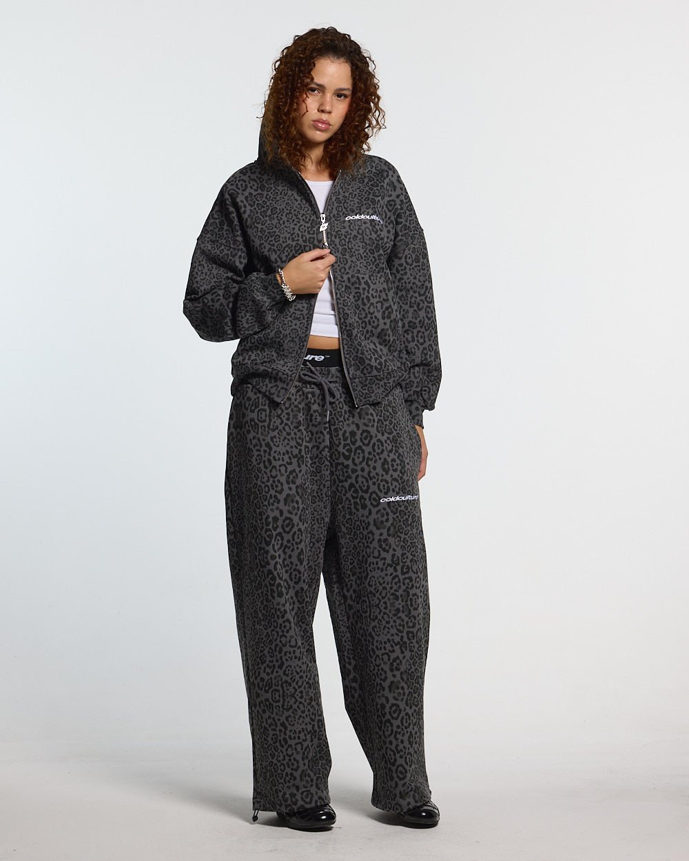 NOCTURNE BEAST SWEATPANTS DARK GREY - Cold Culture