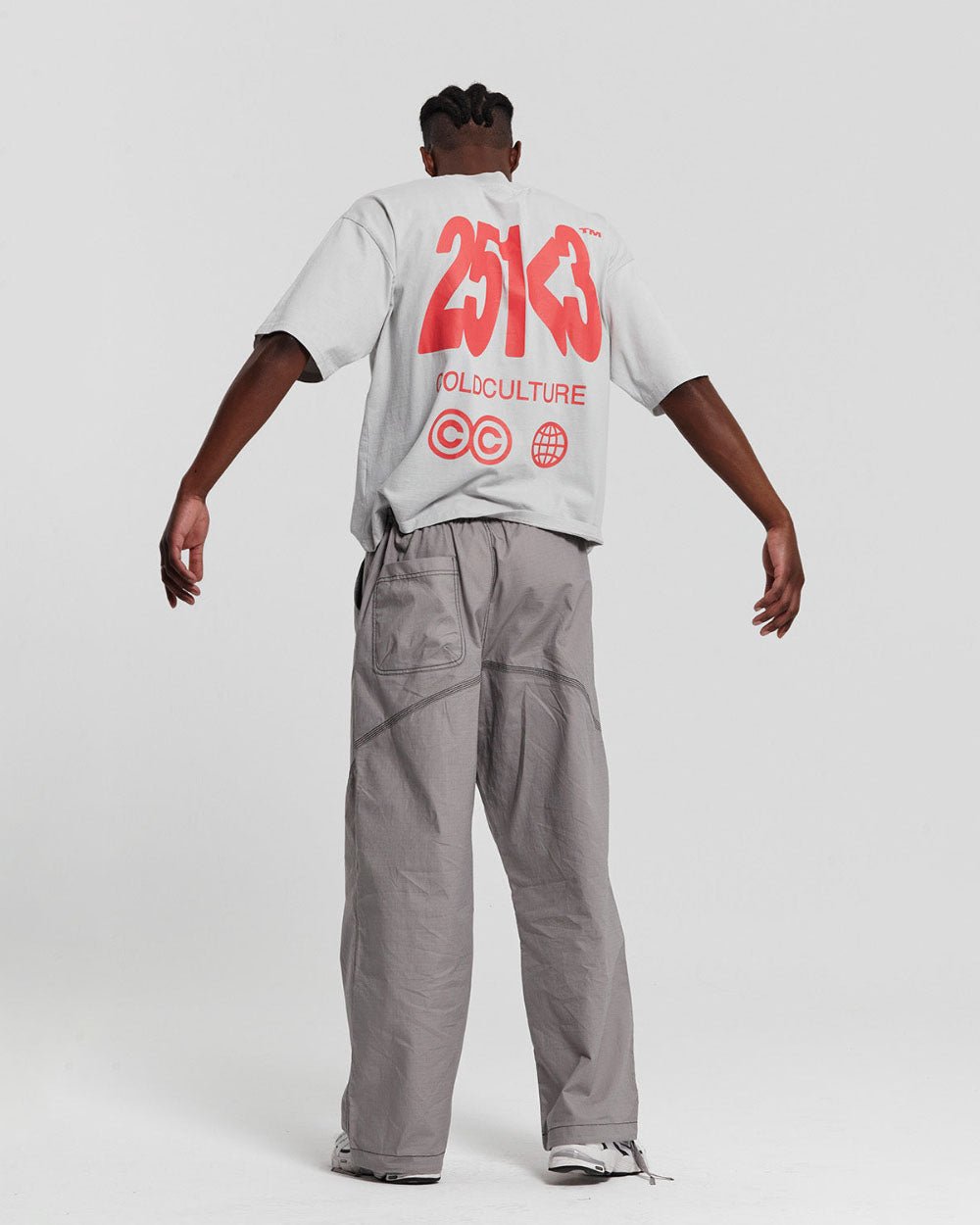 NUMBER PERSPECTIVE TEE ULTRA LIGHT GREY - COLD CULTURE