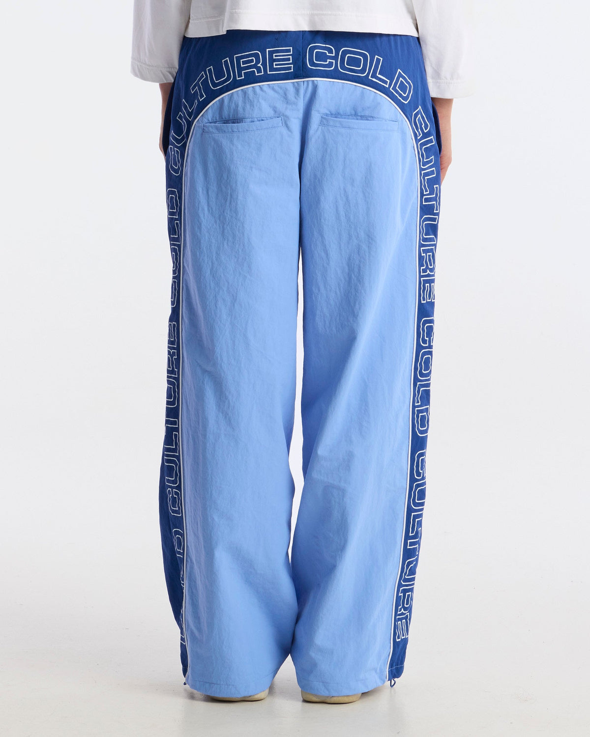 OVERCUT SWEATPANTS BLUE - Cold Culture