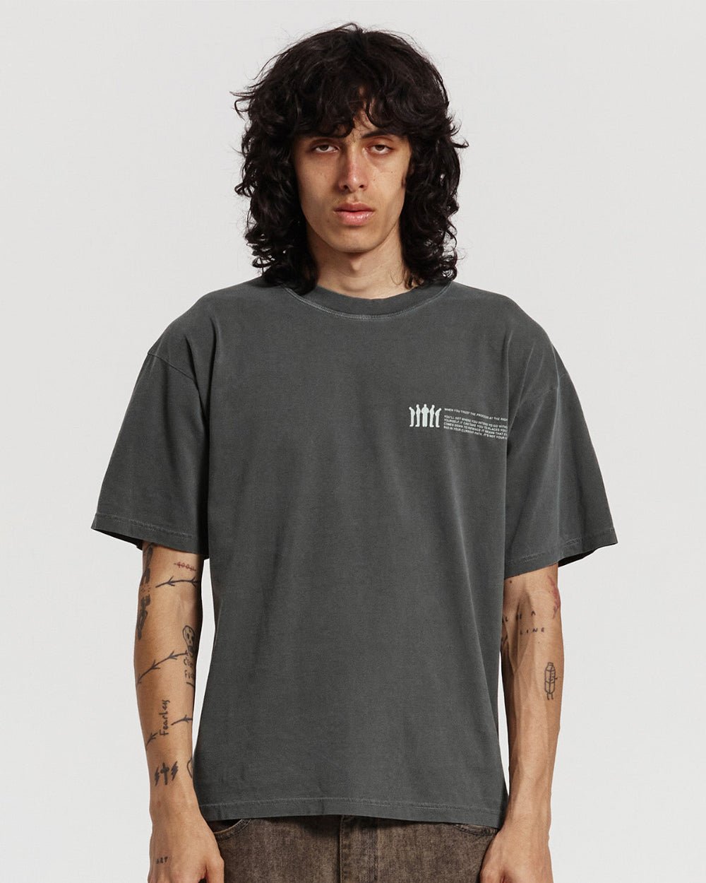 RESILIENCE TEE GREY - COLD CULTURE