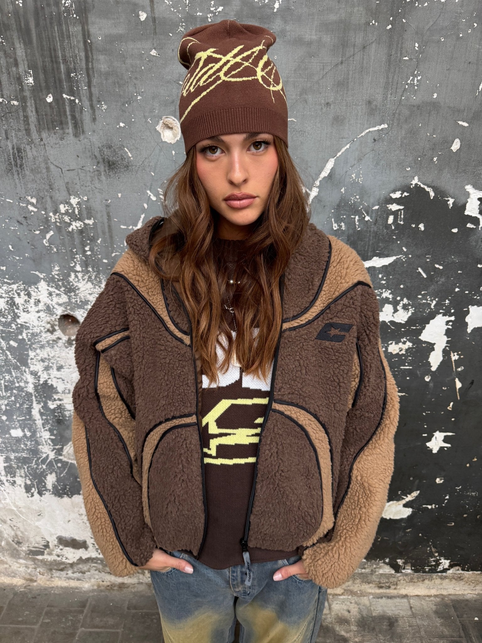 SCRIPT BEANIE BROWN - COLD CULTURE