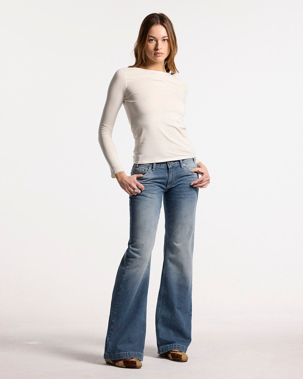 SCRIPT BOOTCUT JEANS BLUE - Cold Culture