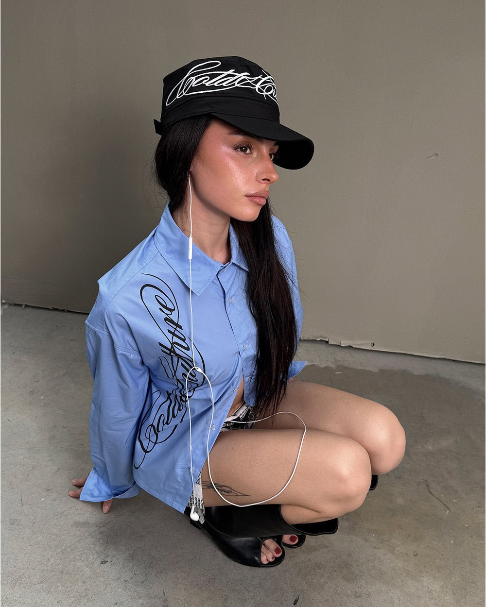 SCRIPT CAP BLACK - Cold Culture