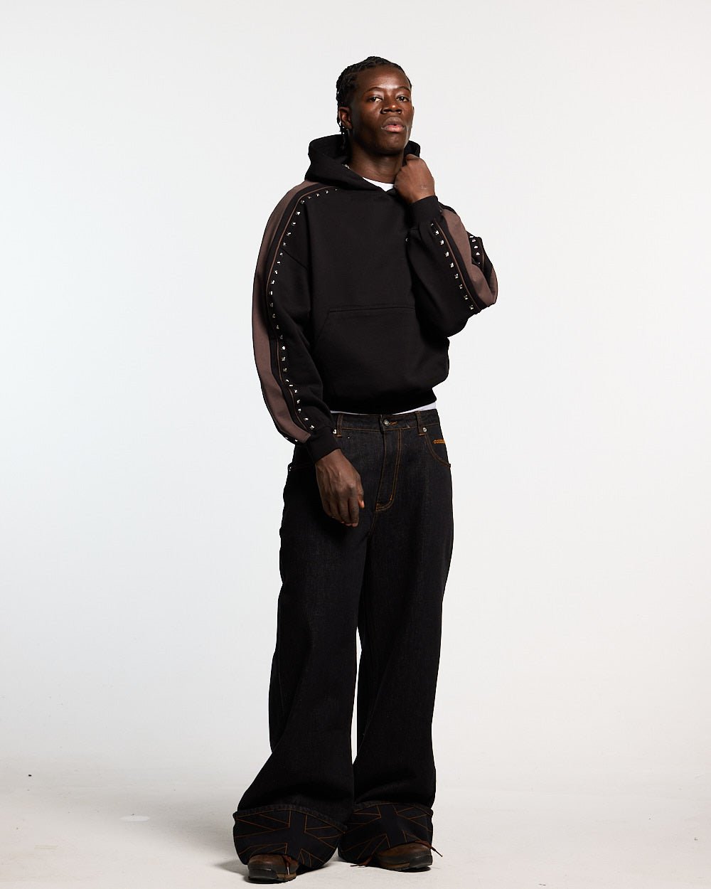 SCRIPT STUDS HOODIE BLACK - Cold Culture #man
