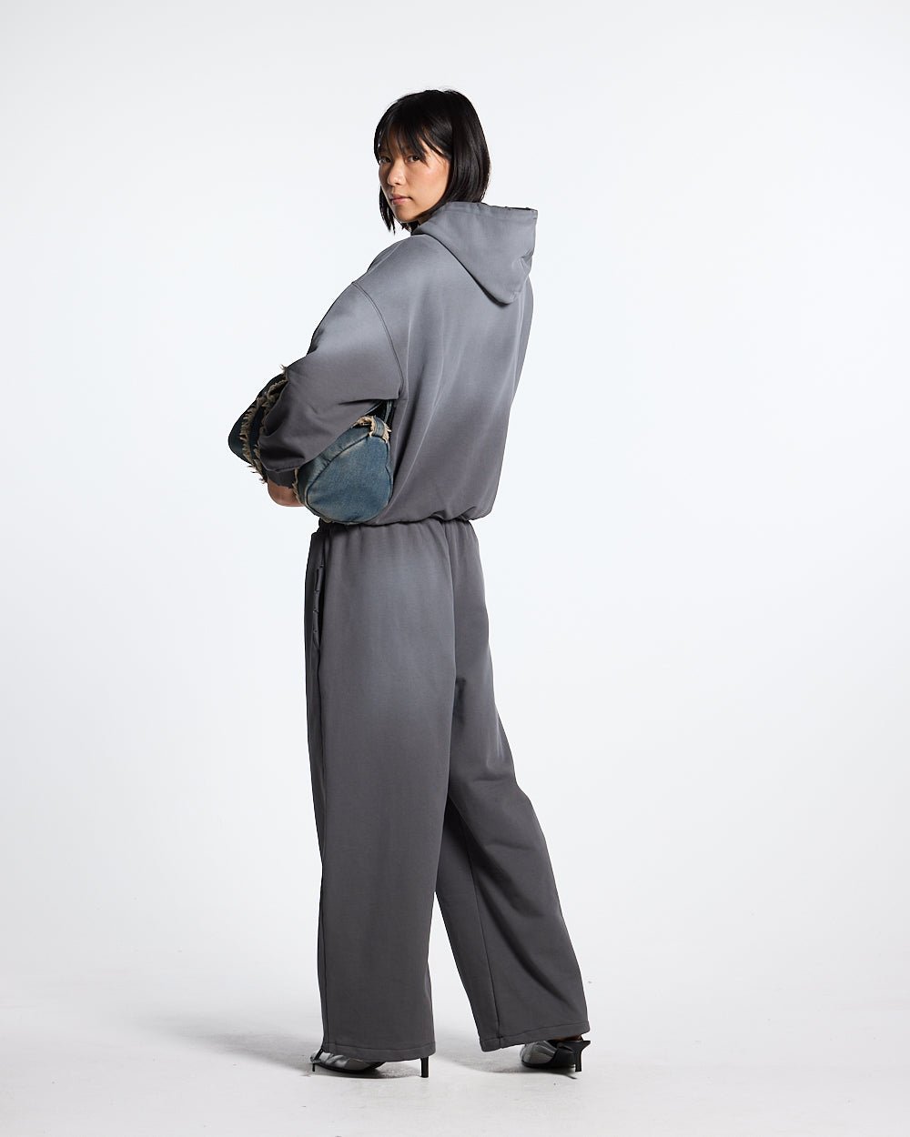 SCRIPT SWEATPANTS ANTRACITE GREY - COLD CULTURE #woman