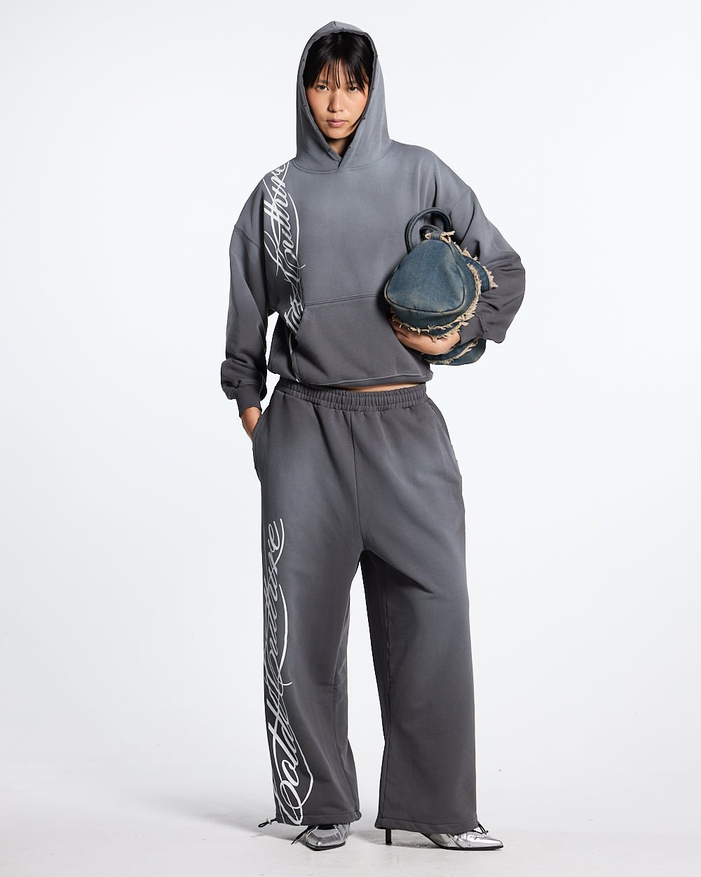 SCRIPT SWEATPANTS ANTRACITE GREY - COLD CULTURE #woman