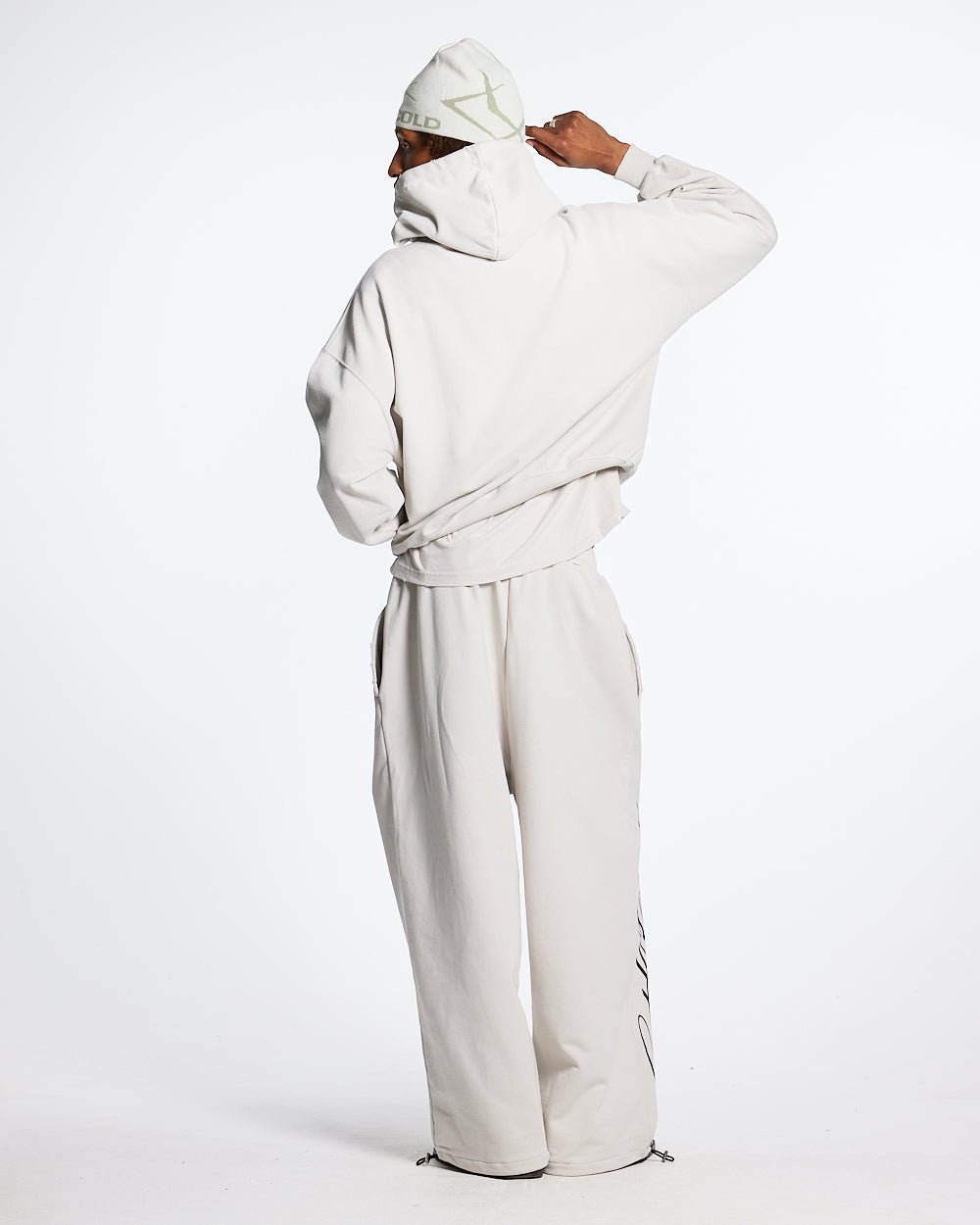 SCRIPT SWEATPANTS LIGHT GREY - COLD CULTURE
