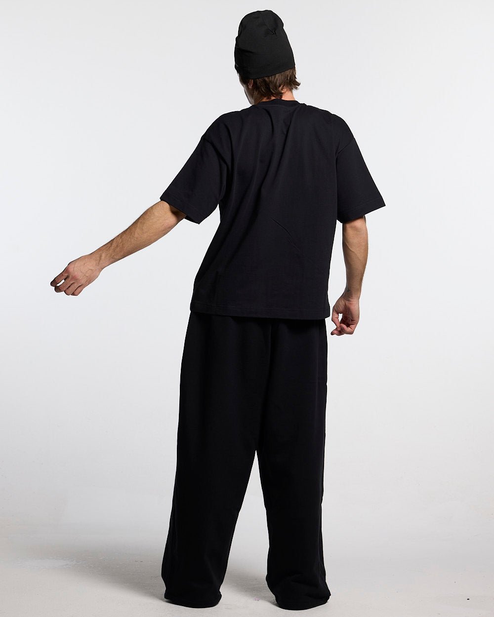 SCRIPT TEE BLACK - Cold Culture