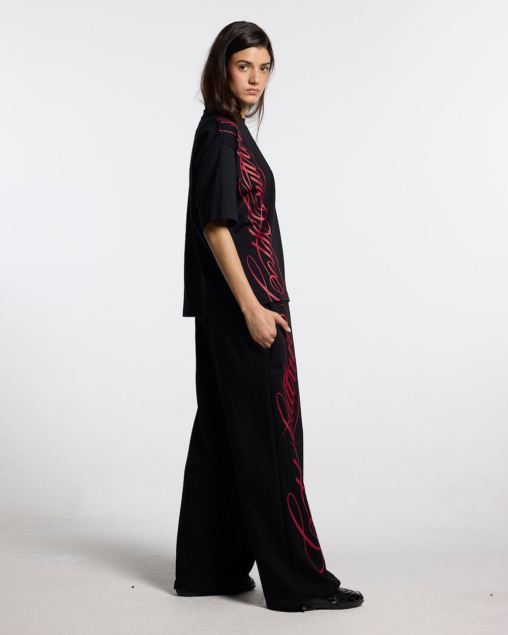 SCRIPT TEE BLACK - Cold Culture