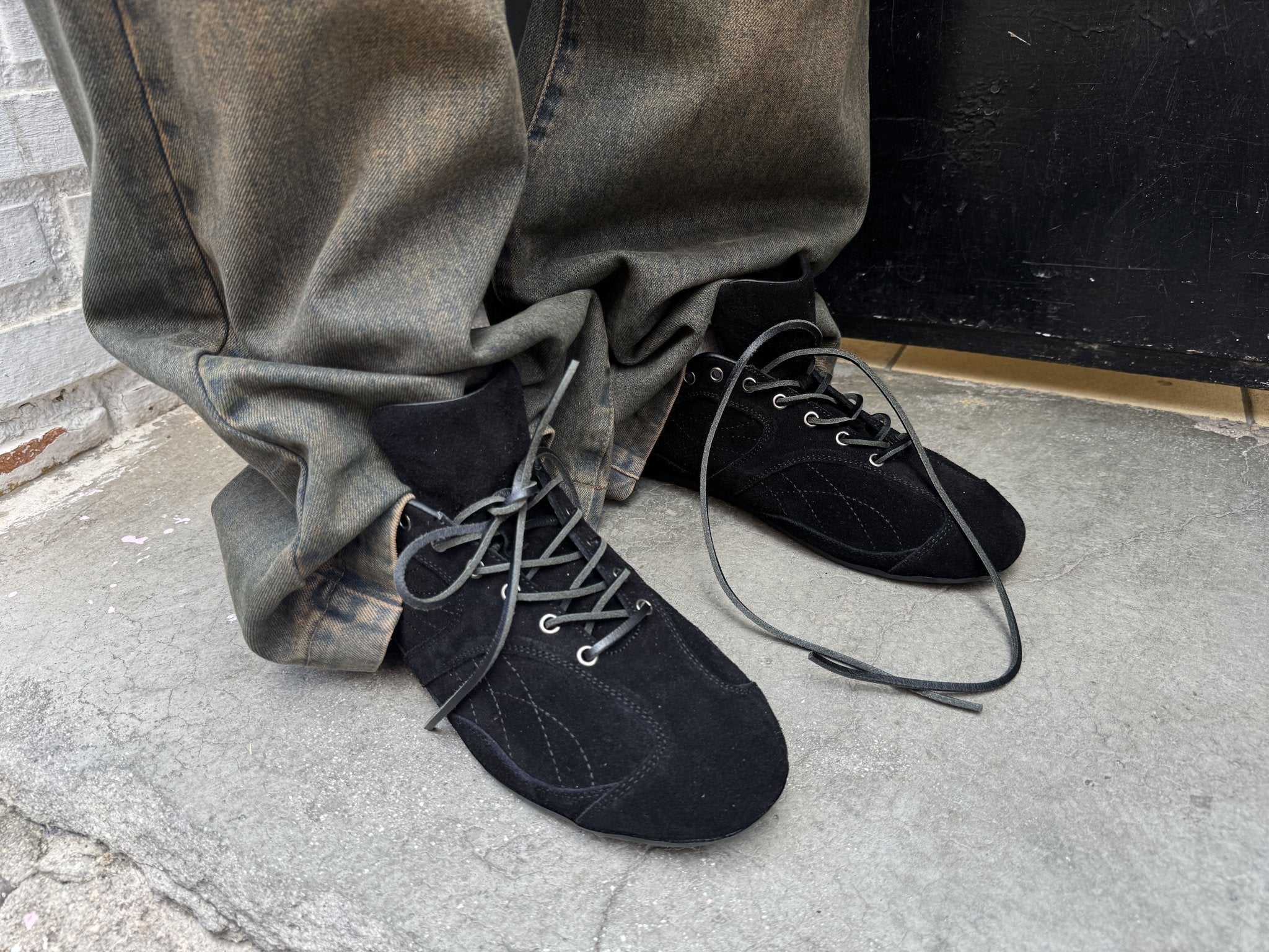 SILENT CODE SNEAKERS SUEDE BLACK - Cold Culture