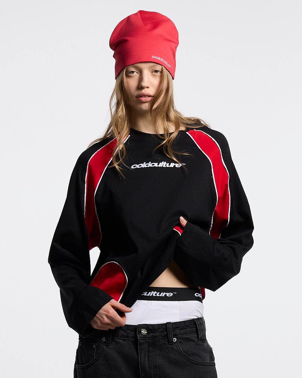 SLIDER LONGSLEEVE TEE BLACK & RED - Cold Culture #woman