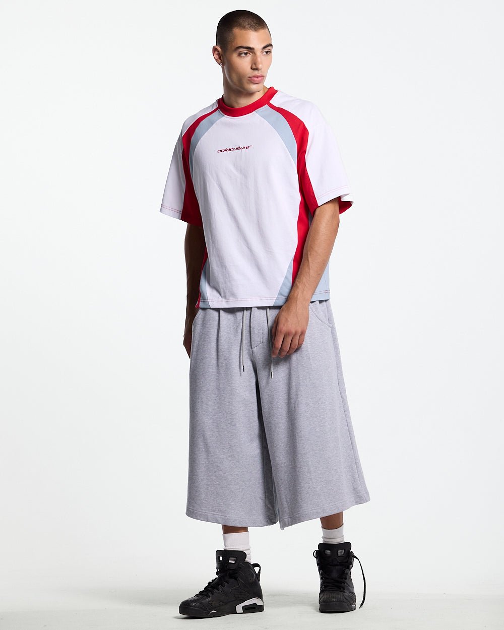 SNAPPED V2 JORTS HEATHER GREY - heather grey oversized sweat shorts, front view on male model - Cold Culture