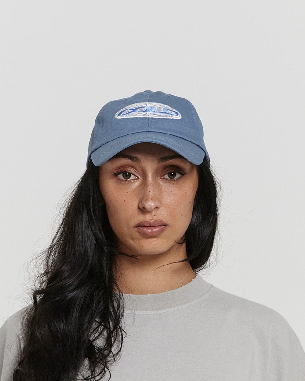 STICKER WORLD CAP MEDIUM BLUE - Cold Culture