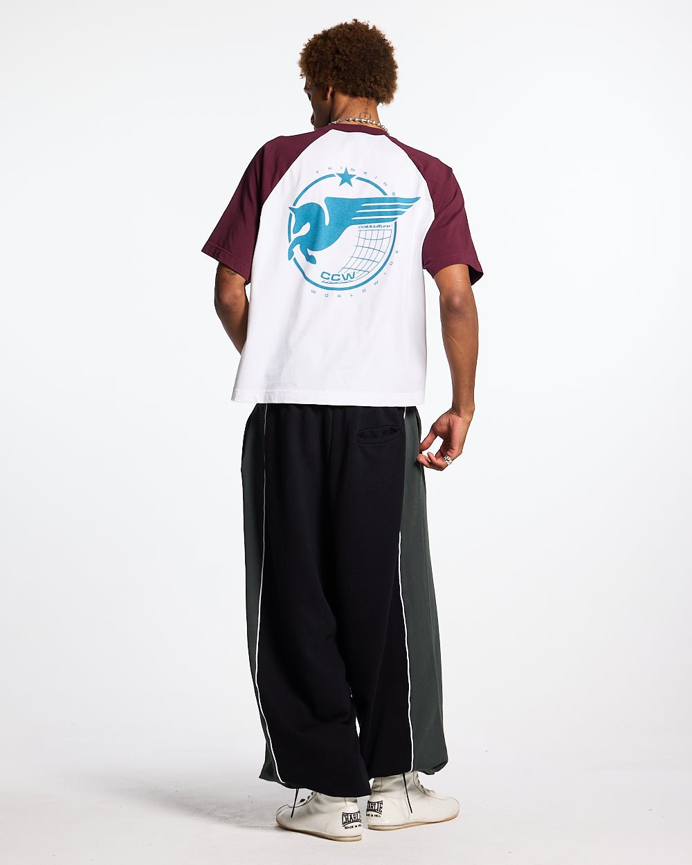 STORMWING TEE WHITE AND BURGUNDY - COLD CULTURE