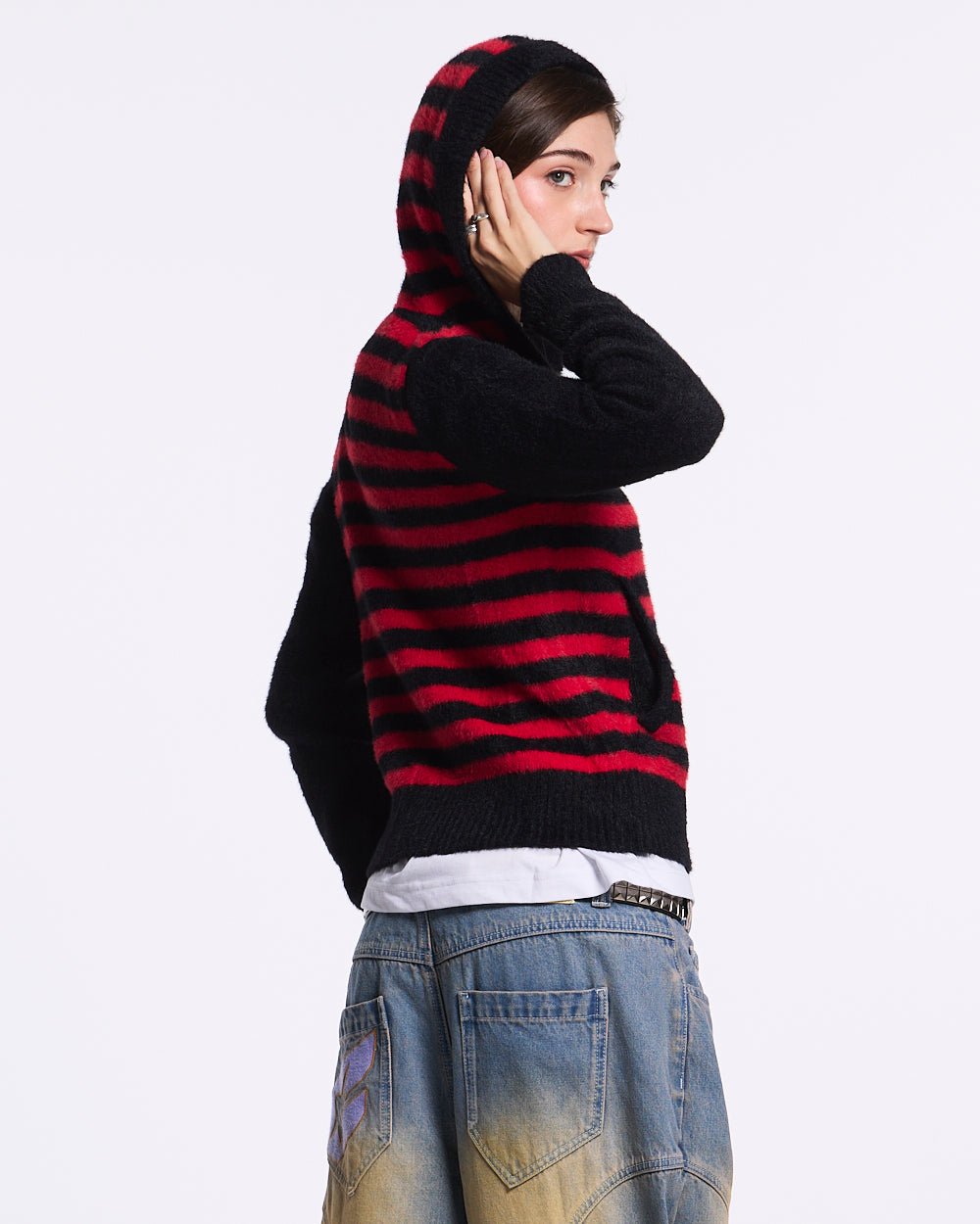 STRIPE ZIP KNIT RED & BLACK - COLD CULTURE