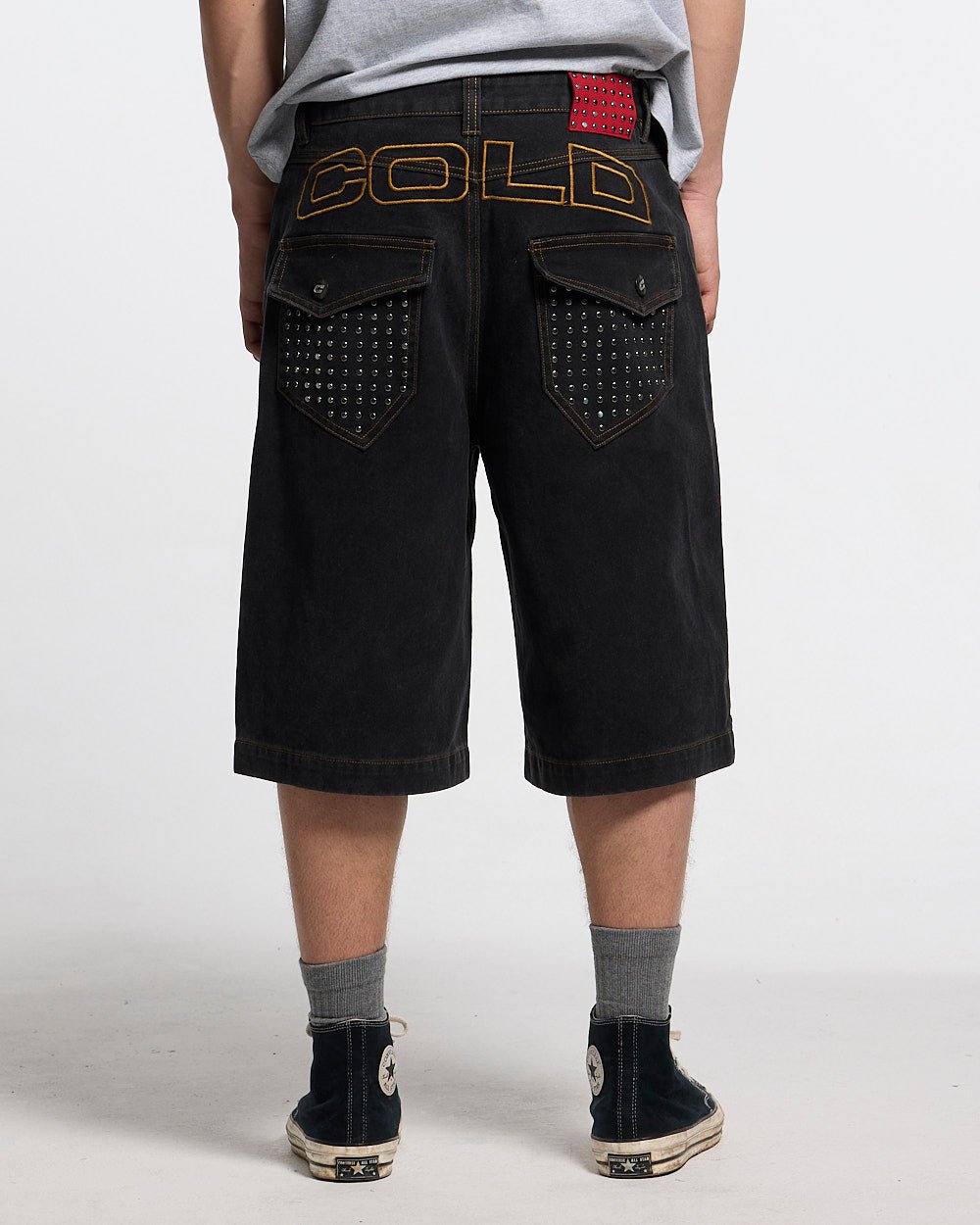 STUDS SHORT BLACK - Cold Culture