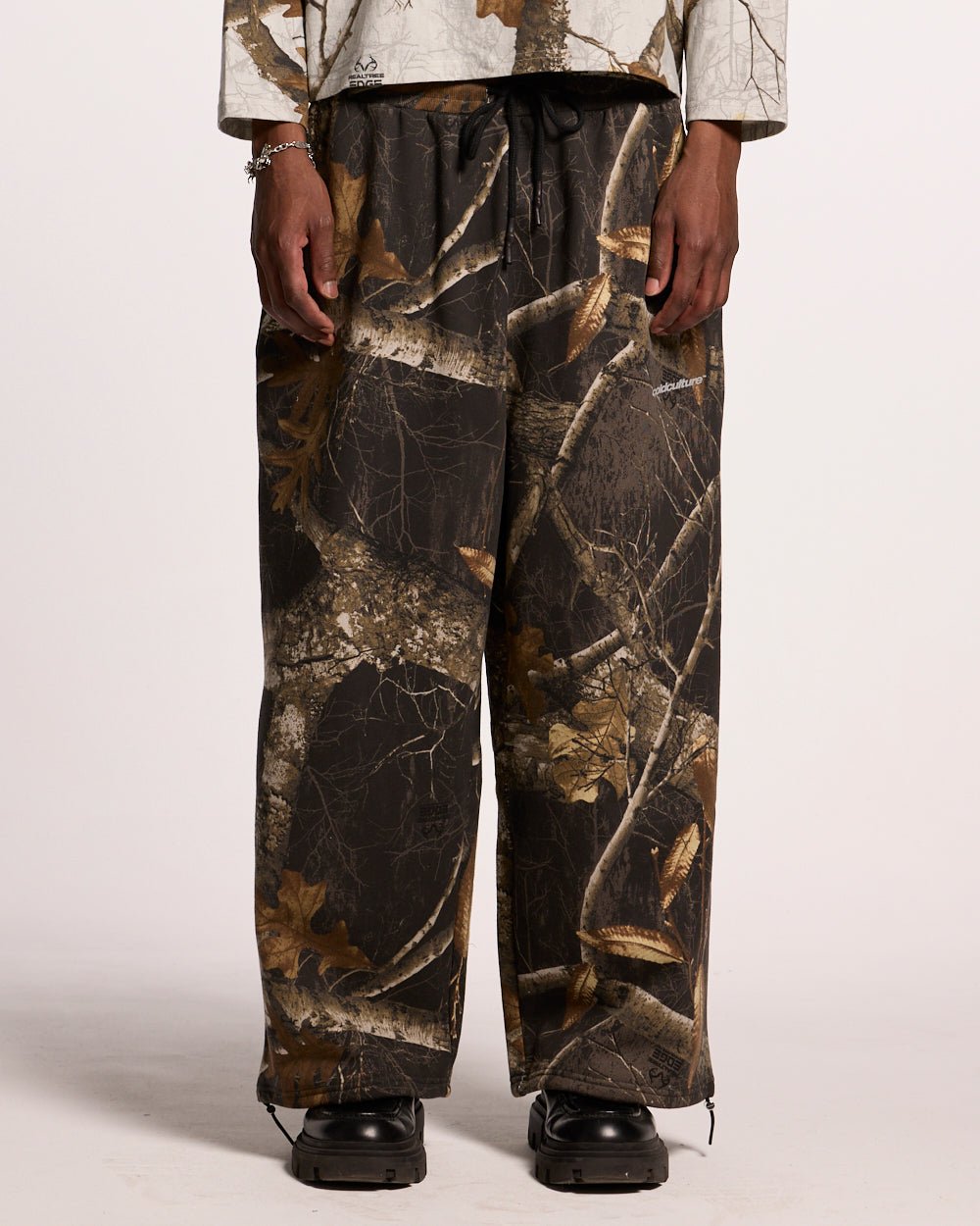 SWEATPANTS REALTREE BLACK - COLD CULTURE #man
