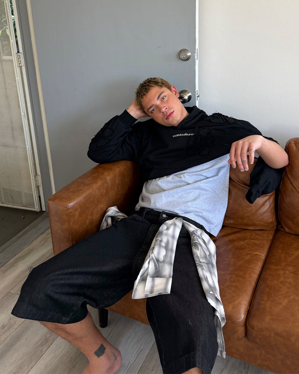 TOXIC SHORTS BLACK DENIM - Cold Culture