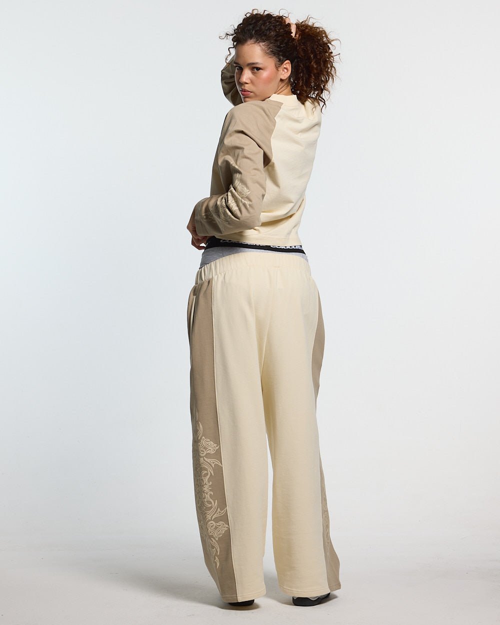 TRIBAL SWEATPANTS GREY & OFF WHITE - Cold Culture