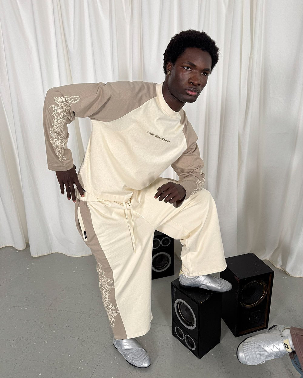 TRIBAL SWEATPANTS GREY & OFF WHITE - Cold Culture