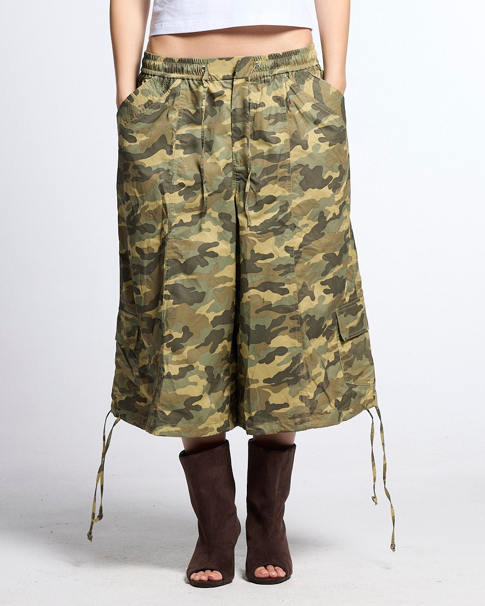 UTILITARY CAPRI PARACHUTE CAMO - Cold Culture