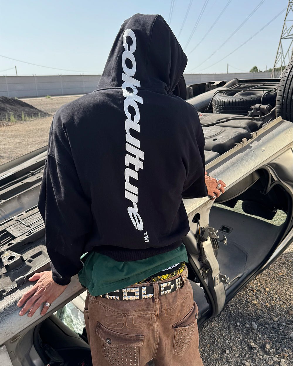 VERTICAL HOODIE BLACK - COLD CULTURE