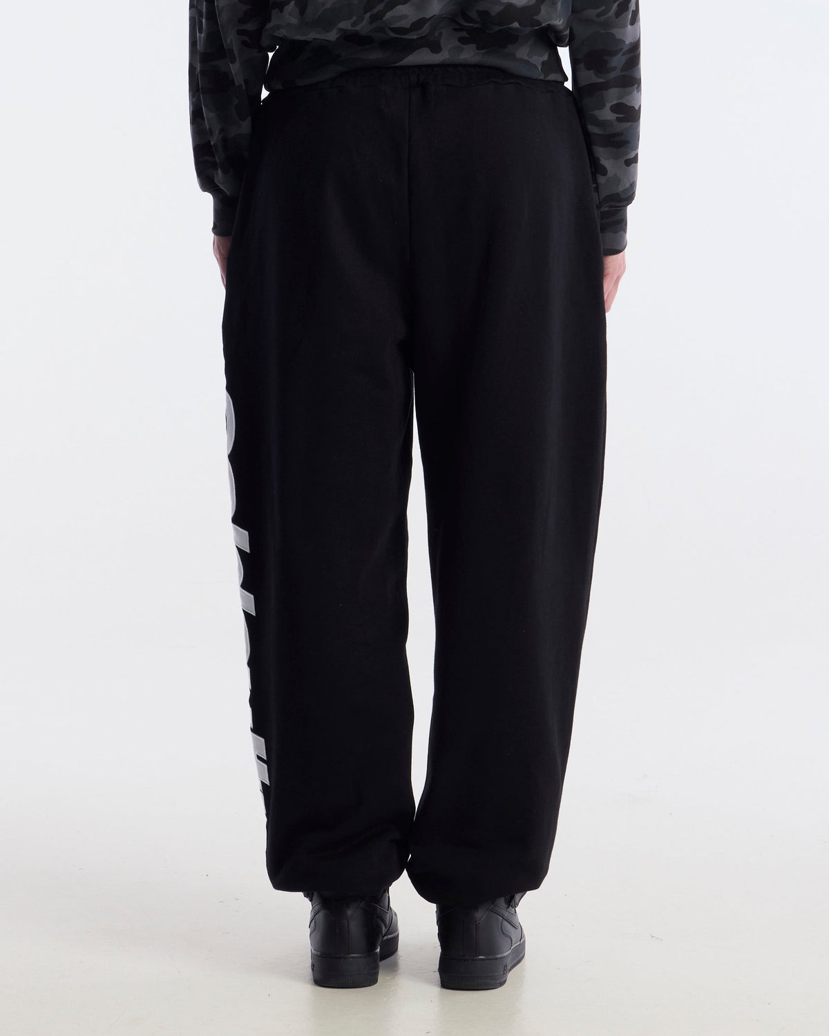 VERTICAL SWEATPANTS BLACK - Cold Culture