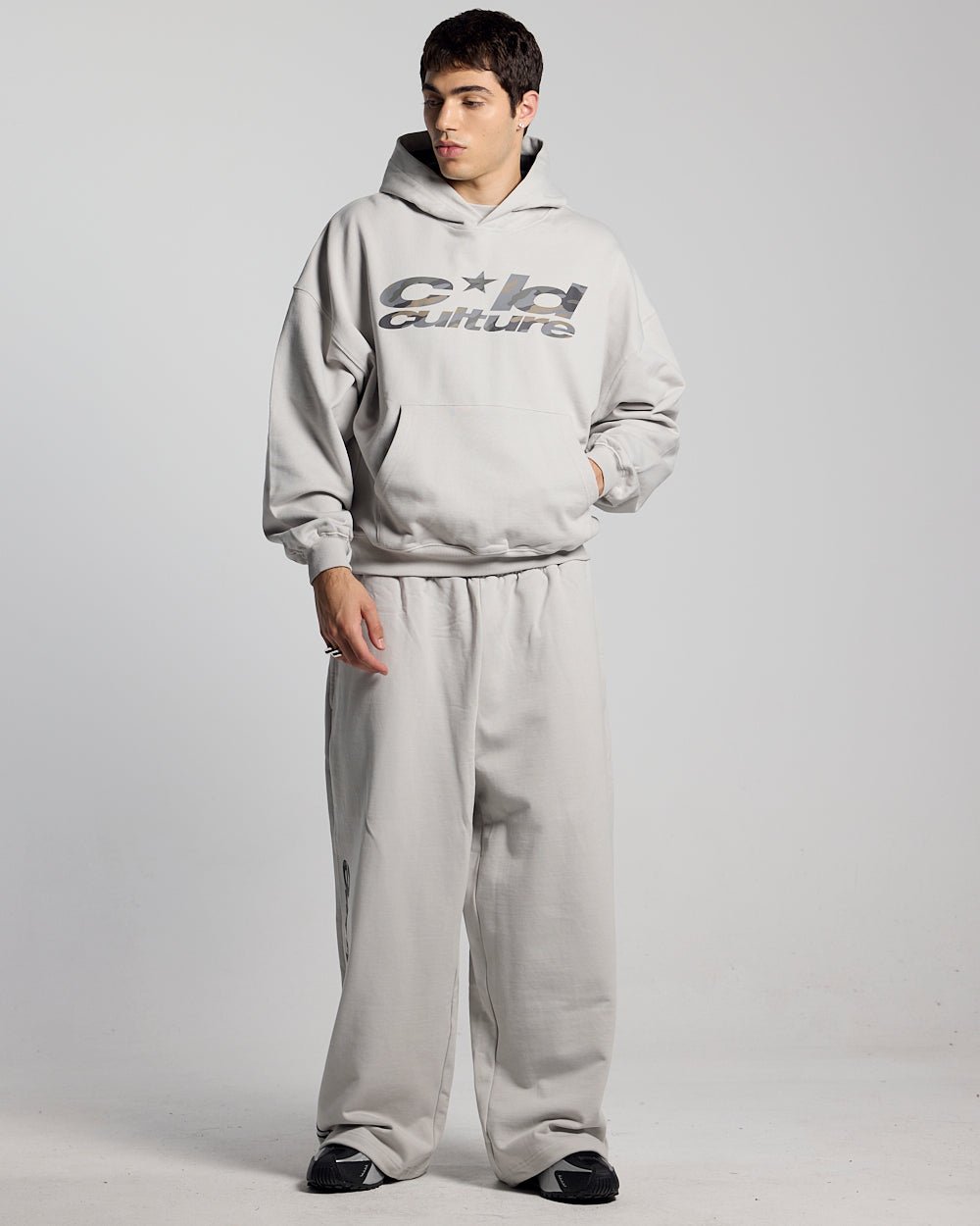 WILD CAMO SWEATPANTS LIGHT GREY - Cold Culture