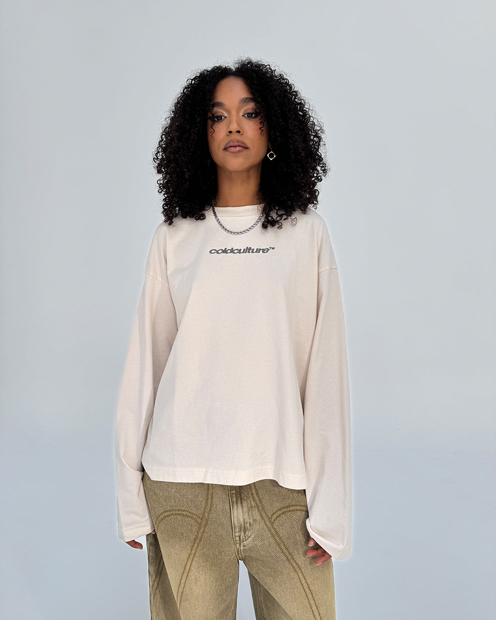 DISTRESS CURVED LONGSLEEVE LIGHT GREY