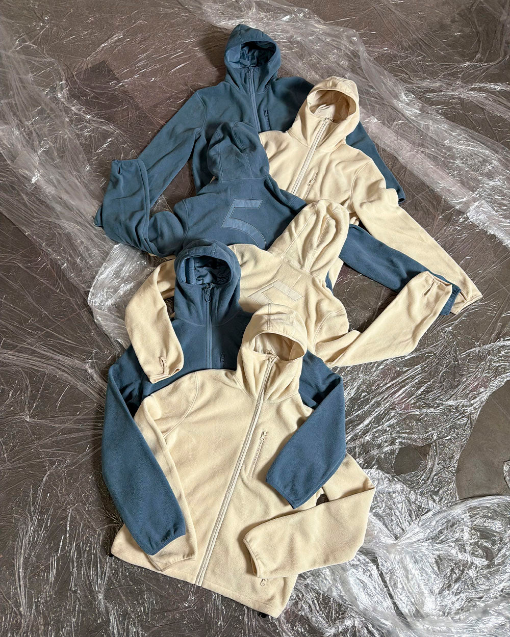 SHADOW FLEECE LIGHT BLUE