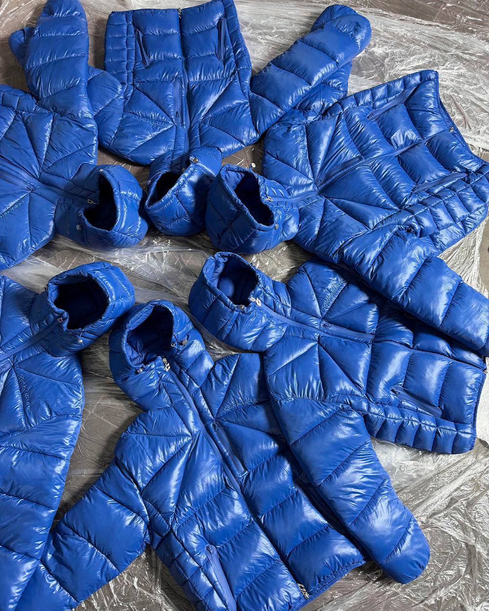 CLOUD ARMOUR PUFFER BLUE
