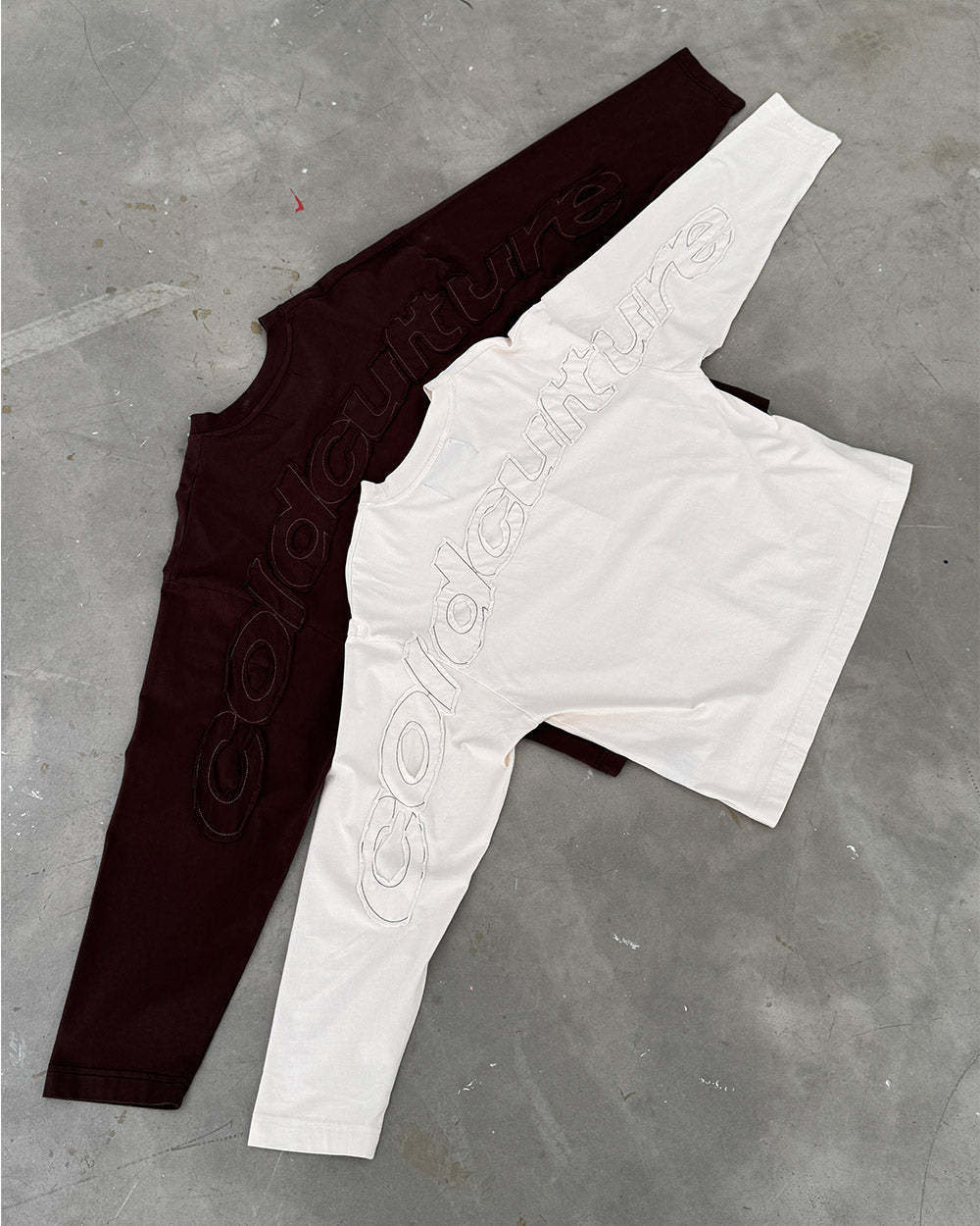DISTRESS CURVED LONGSLEEVE LIGHT GREY