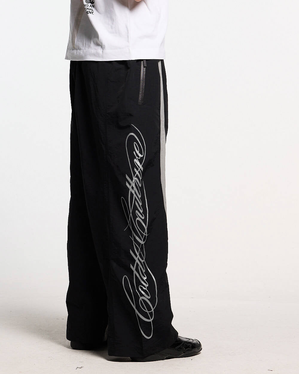 SCRIPT TECH PANTS BLACK