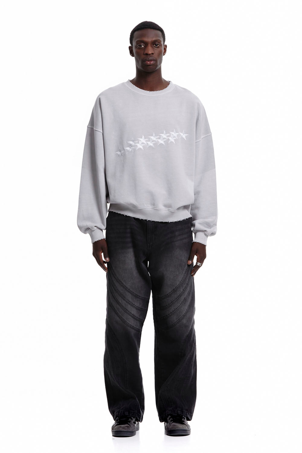 STARS CREWNECK PALE GRAY