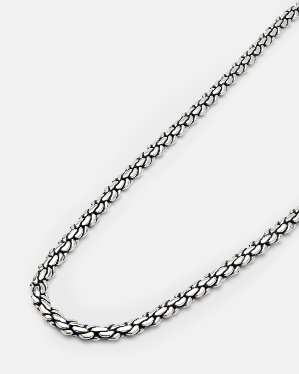 ROLLED NECKLACE