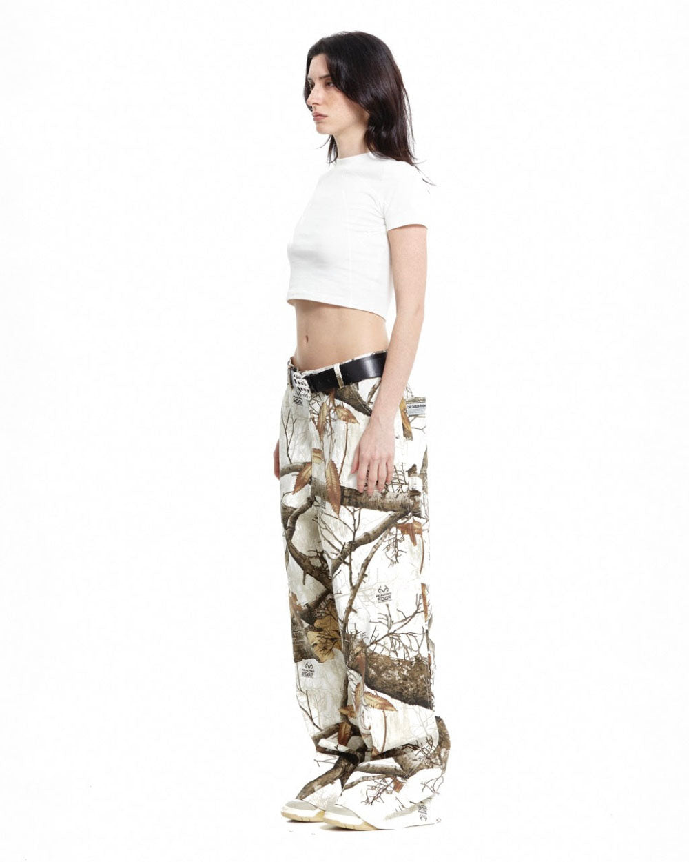 v1-carpenter-pants-realtree-white8.jpg