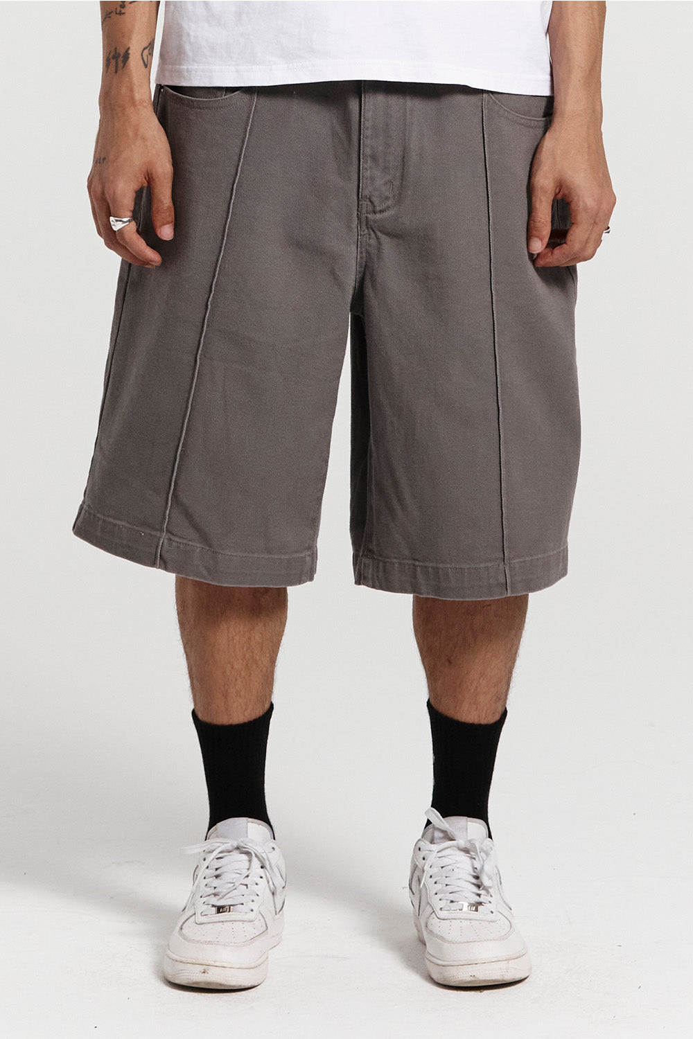 PINTUCK V2 SHORTS DUST GREY TWILL