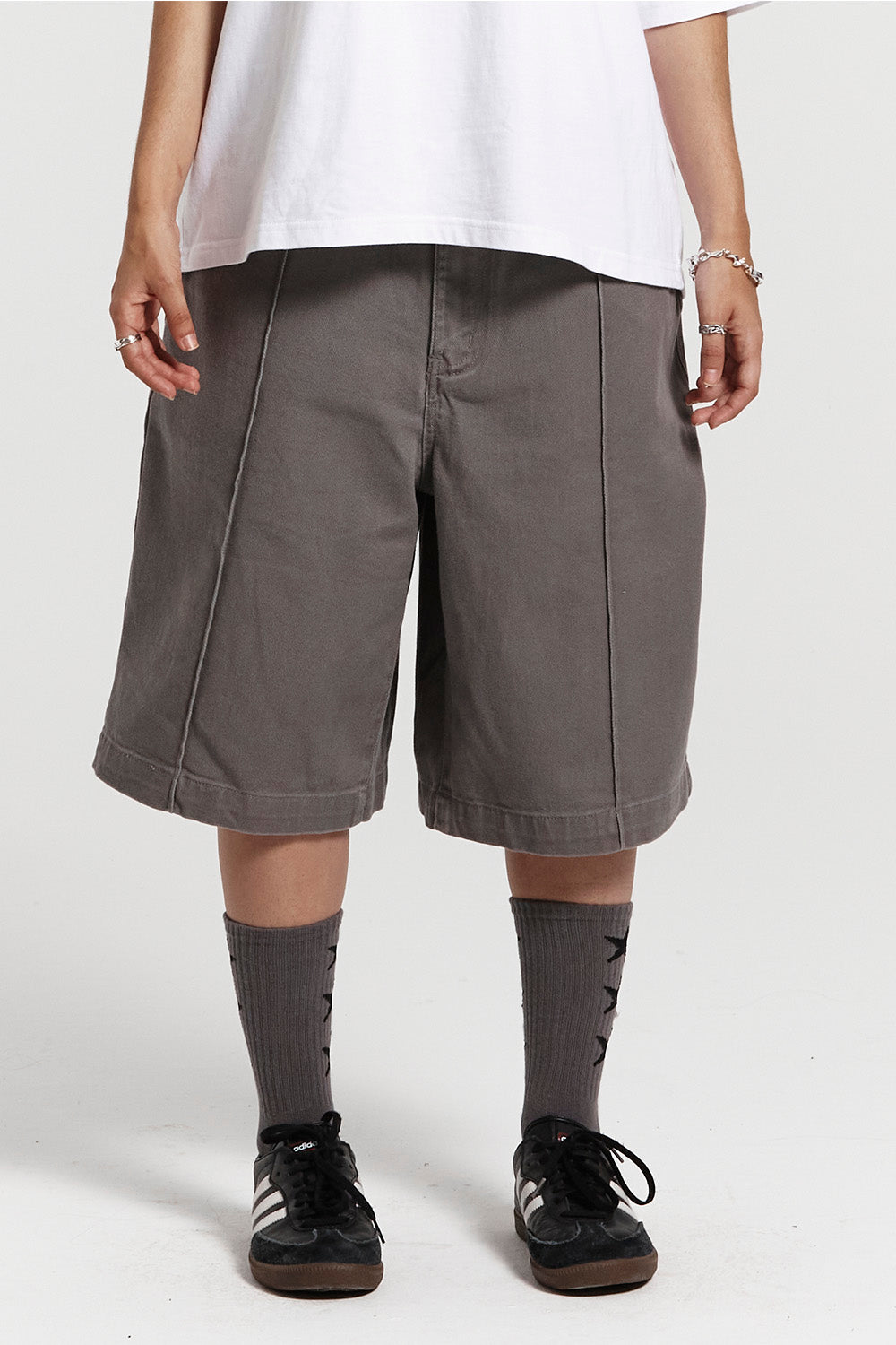 PINTUCK V2 SHORTS DUST GREY TWILL