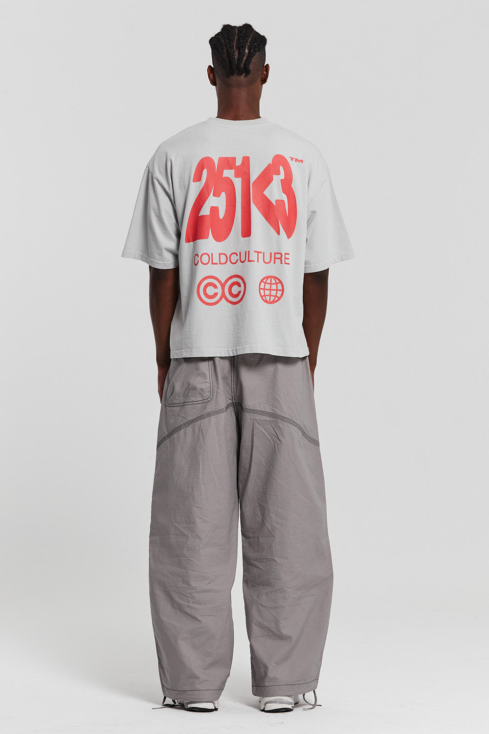 NUMBER PERSPECTIVE TEE ULTRA LIGHT GREY