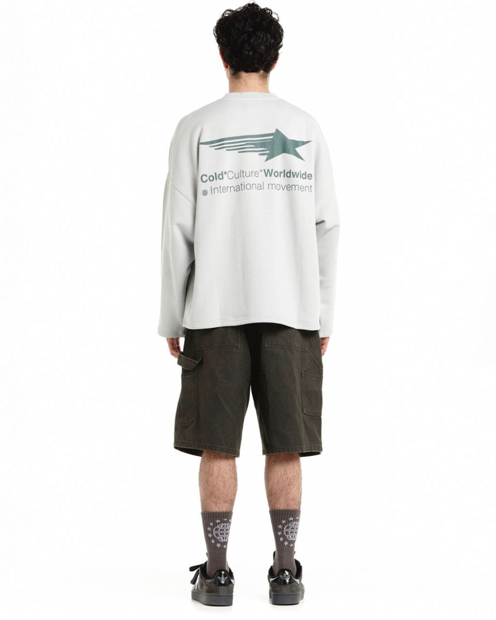 falling-star-crewneck-light-grey6.jpg