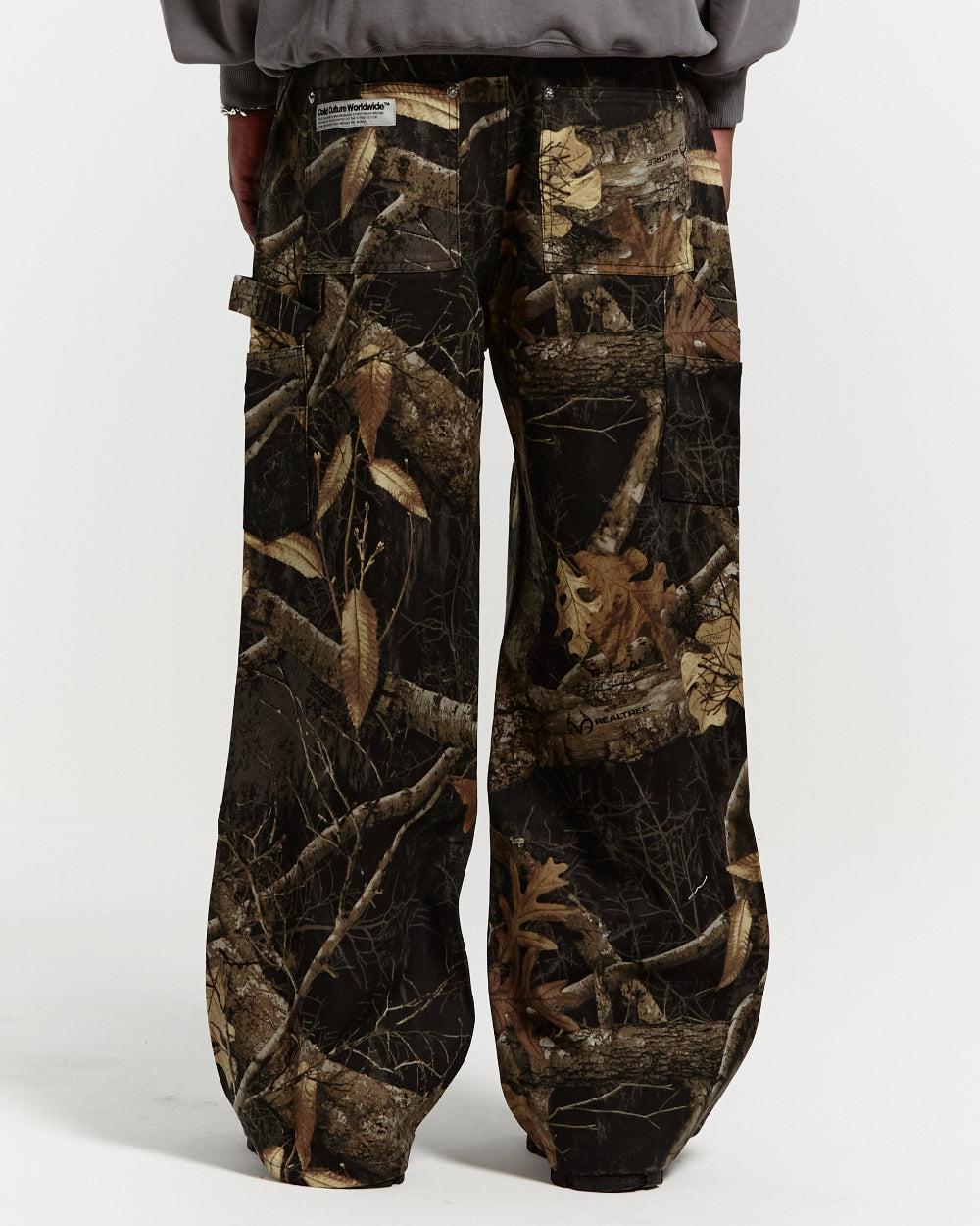 V1 CARPENTER PANTS REALTREE BLACK