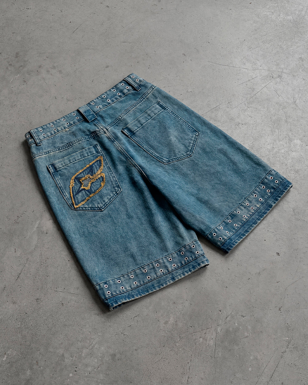 EYELET V2 SHORT DENIM