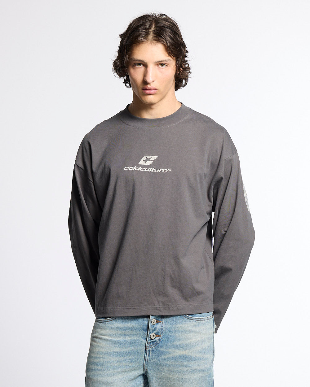 TARTAN DISTRESS CURVED LONGSLEEVE BLACK