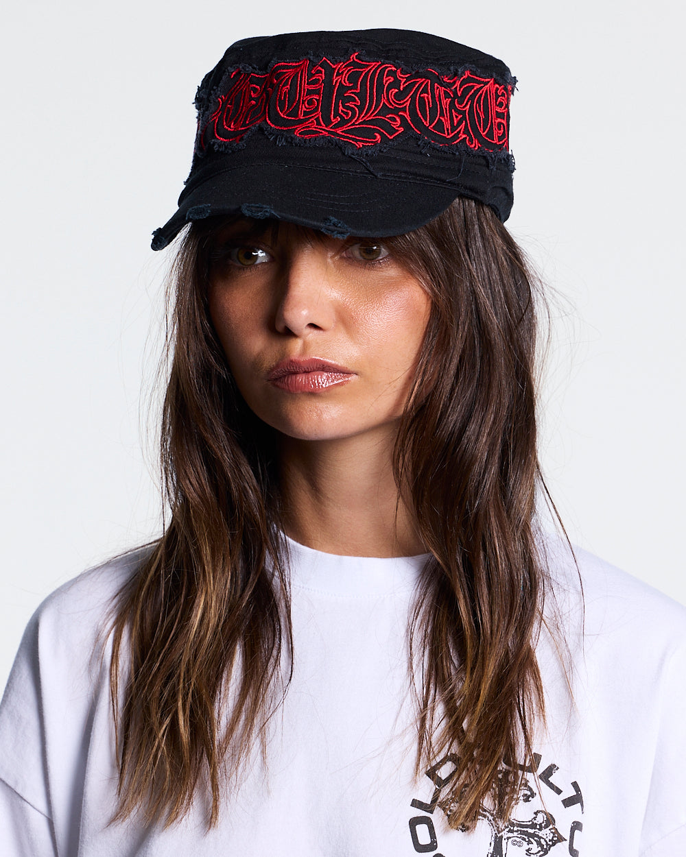 DISTRESS GOTHIC CAP BLACK