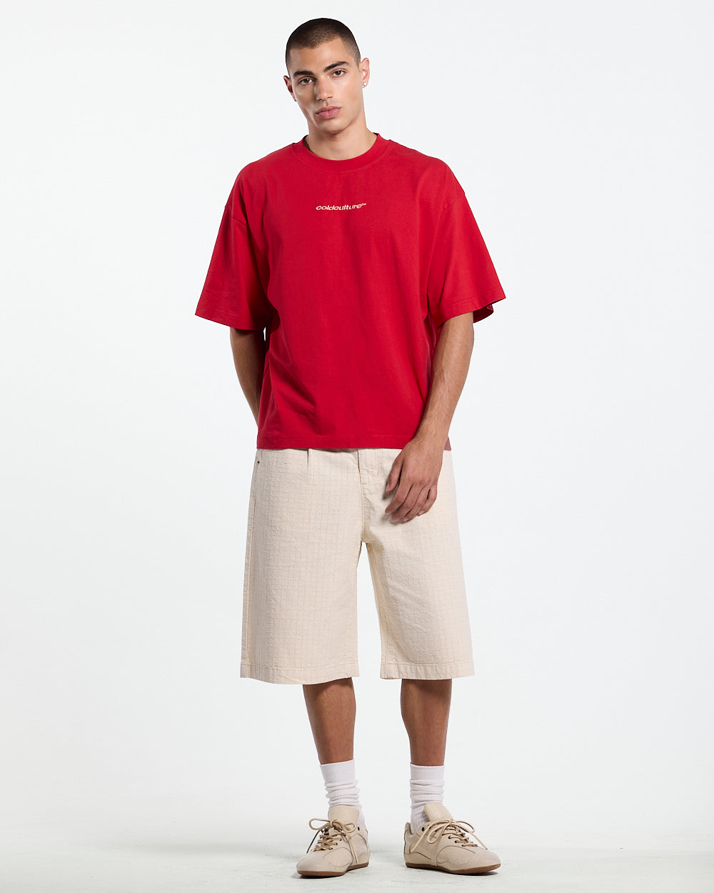 DISTRESS CURVED TEE BURGUNDY