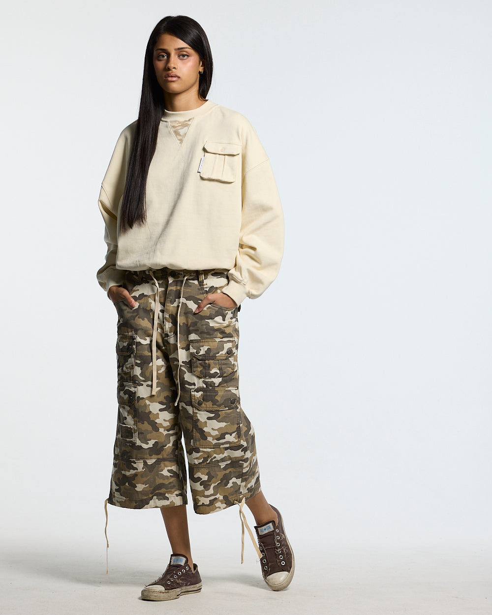 AUTHORITY CAMO CREWNECK CREAM