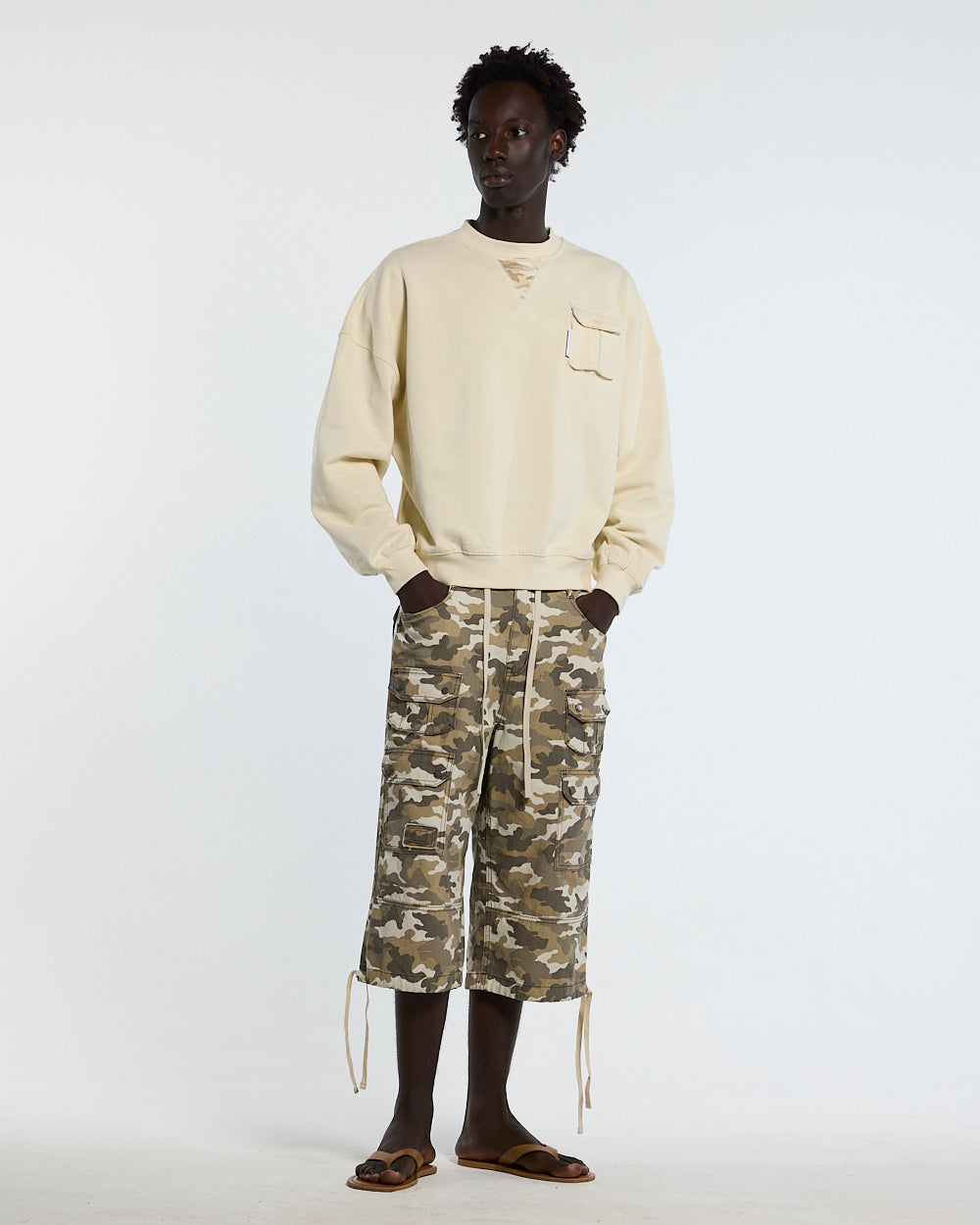 AUTHORITY CAMO CREWNECK CREAM