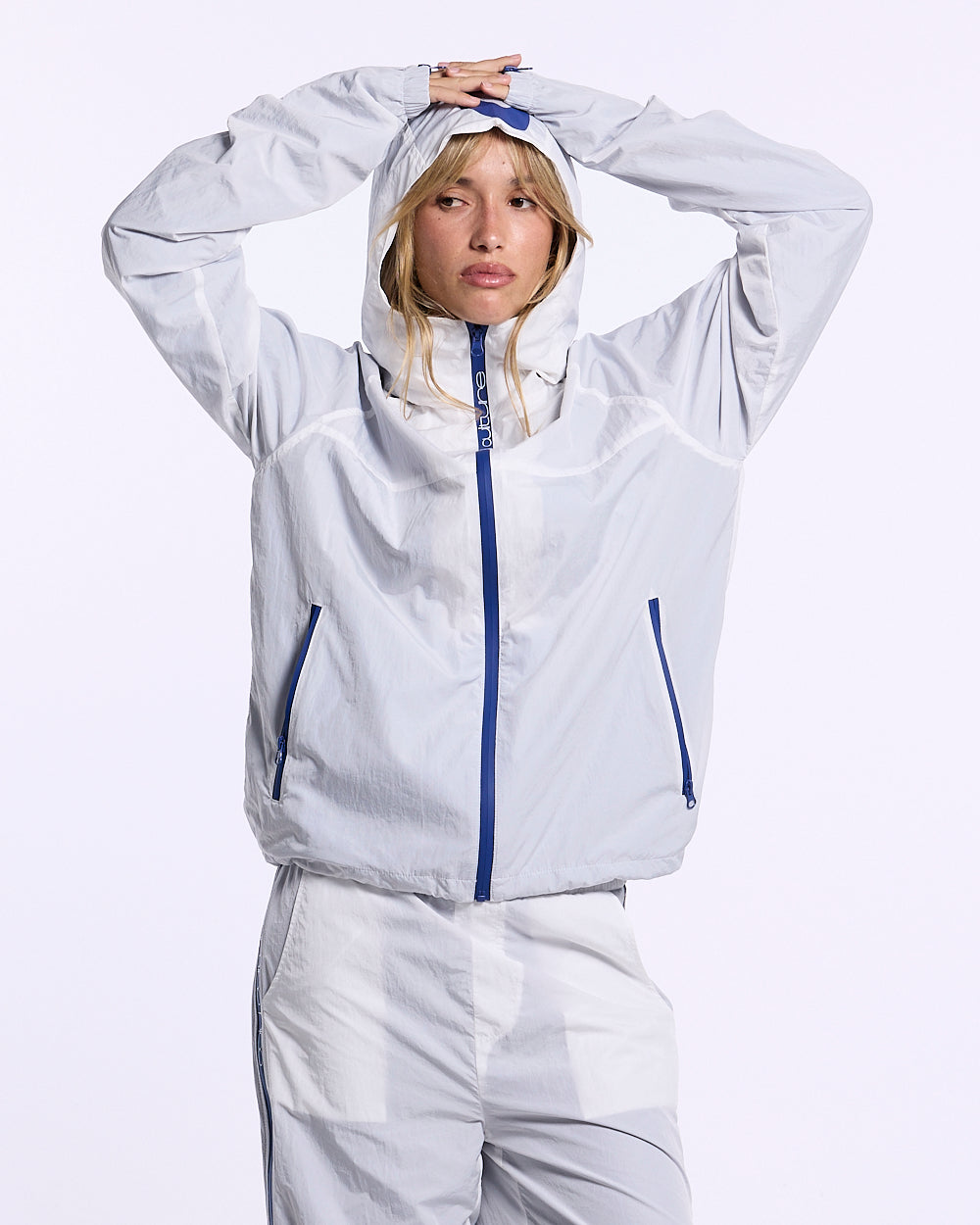 ARCTIC WINDBREAKER WHITE - Cold Culture #woman